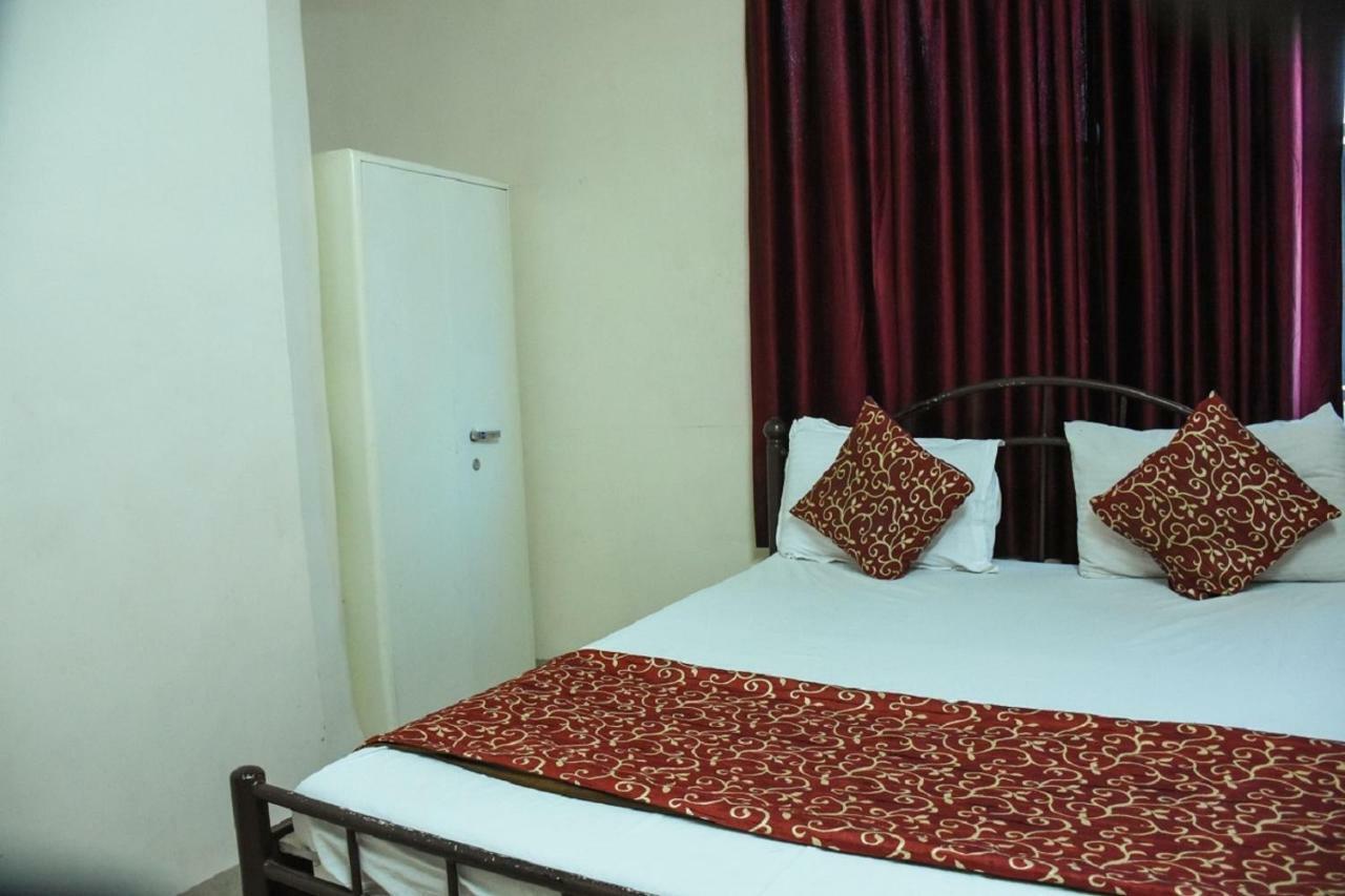 إندور Hotel Dilip المظهر الخارجي الصورة