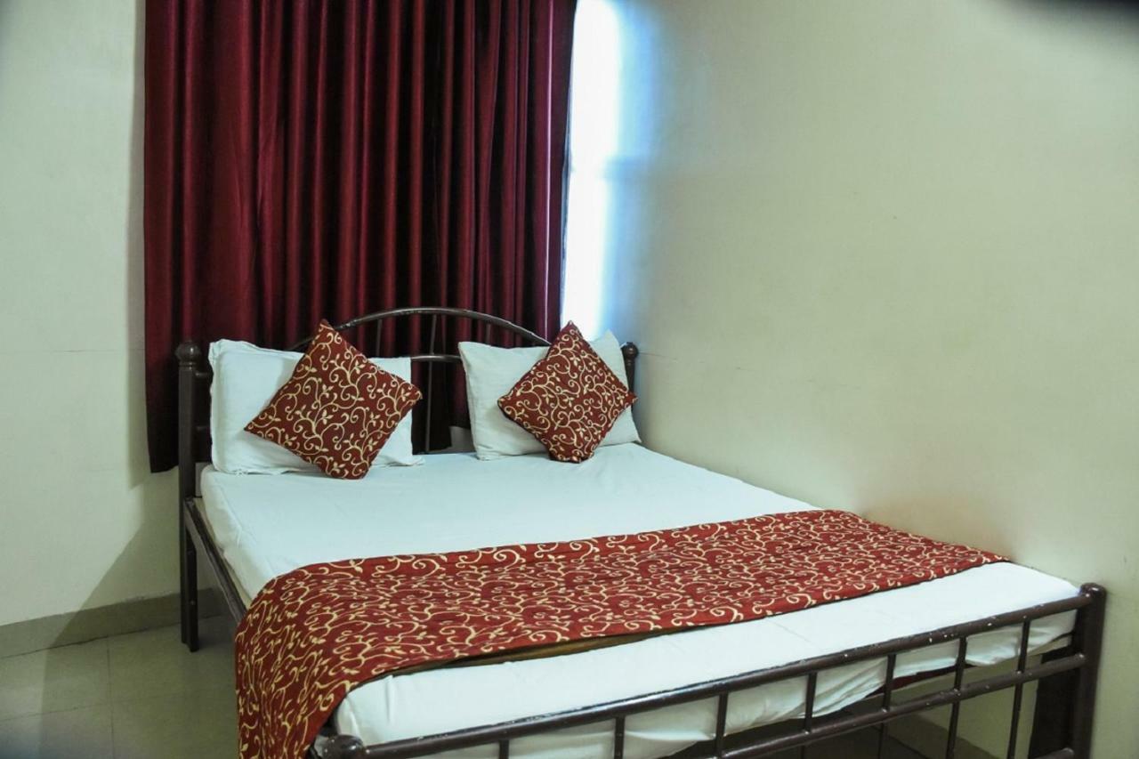 إندور Hotel Dilip المظهر الخارجي الصورة